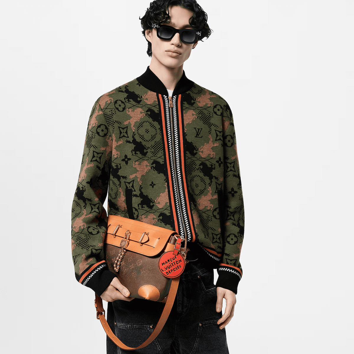 Louis Vuitton M11533 Steamer Crossbody