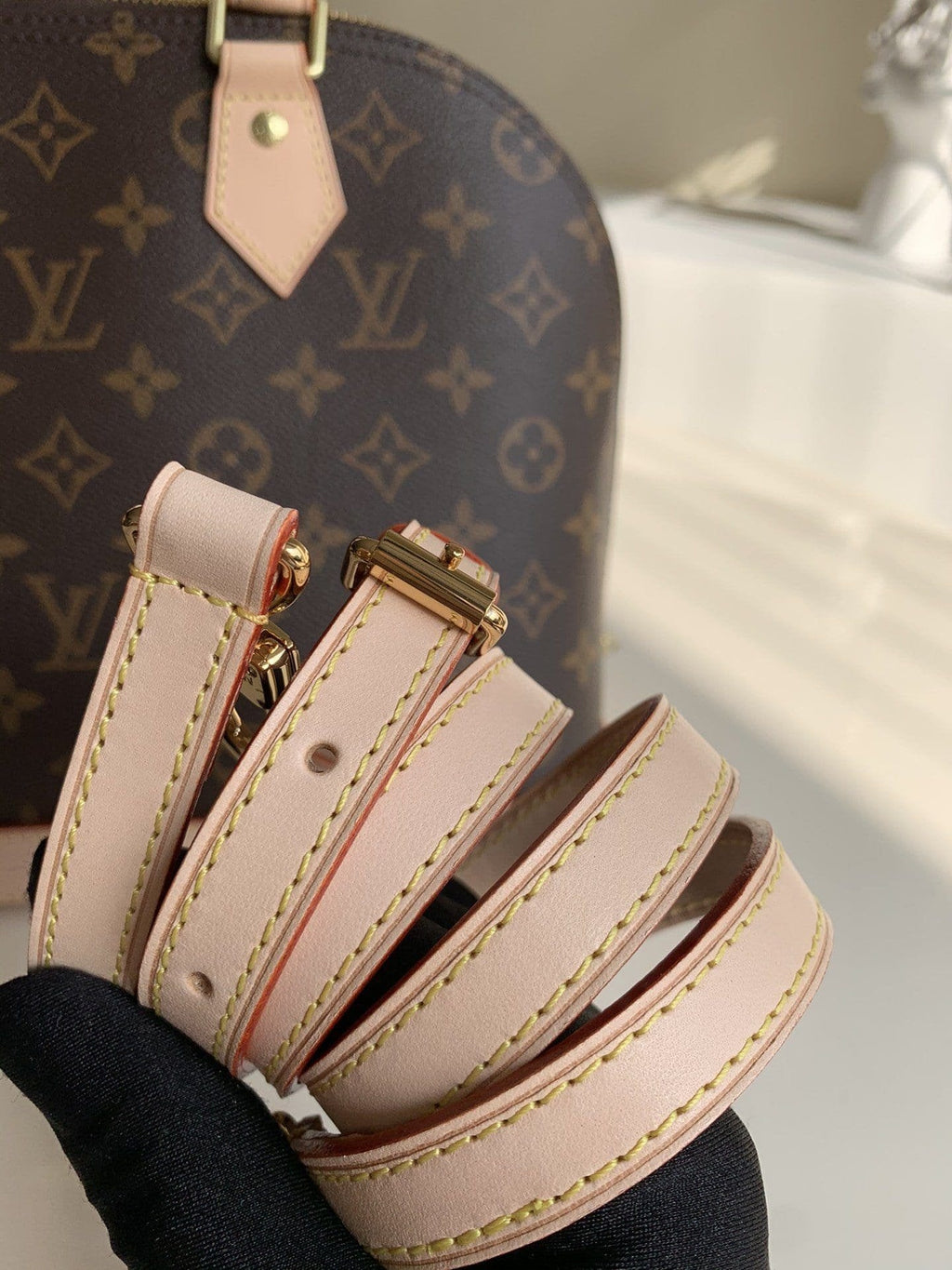 Louis Vuitton Alma PM M53151
