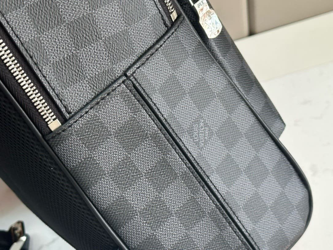 Louis Vuitton N40499 Avenue Backpack