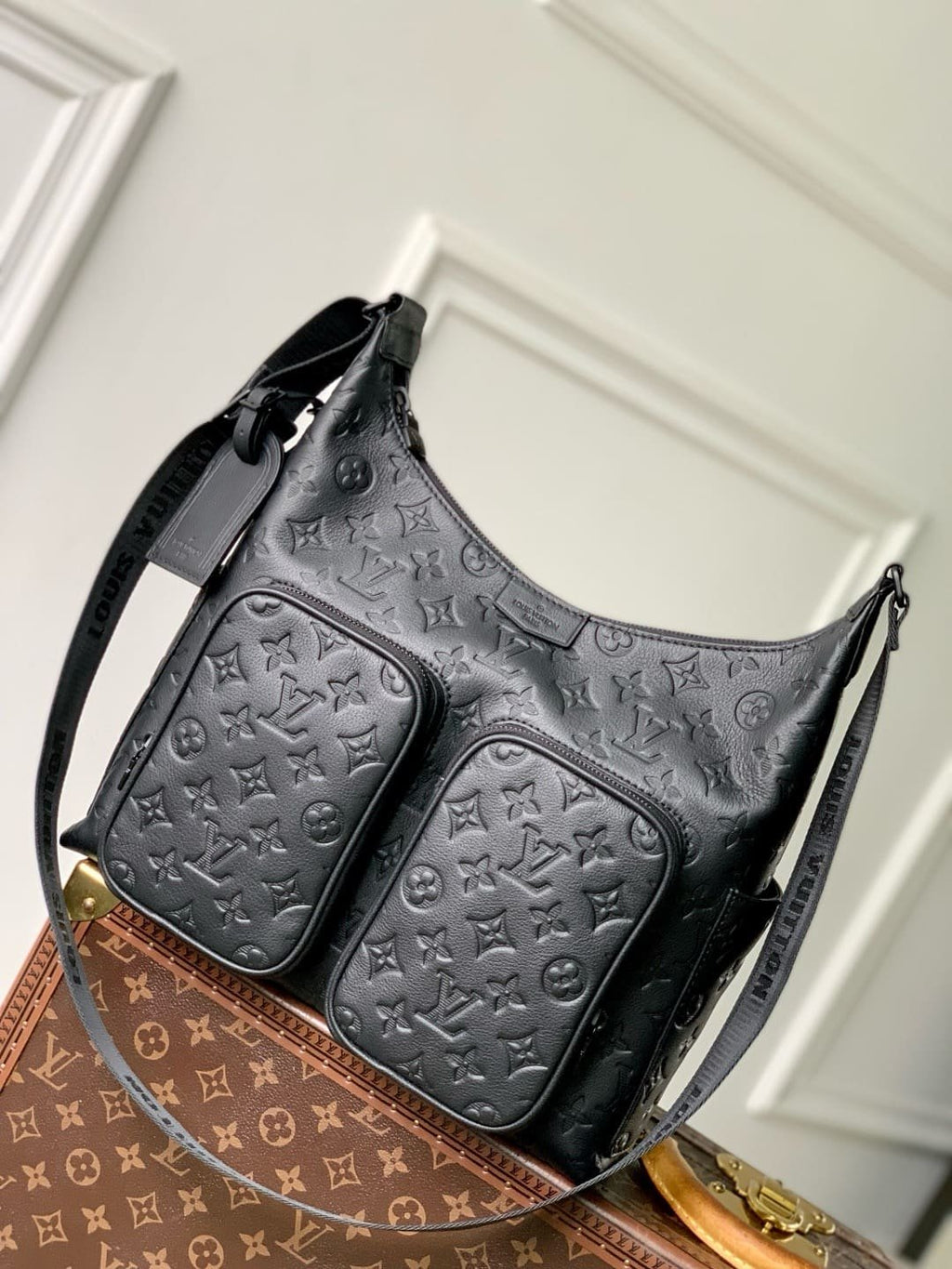 Louis Vuitton M14778 Hobo Cargo
