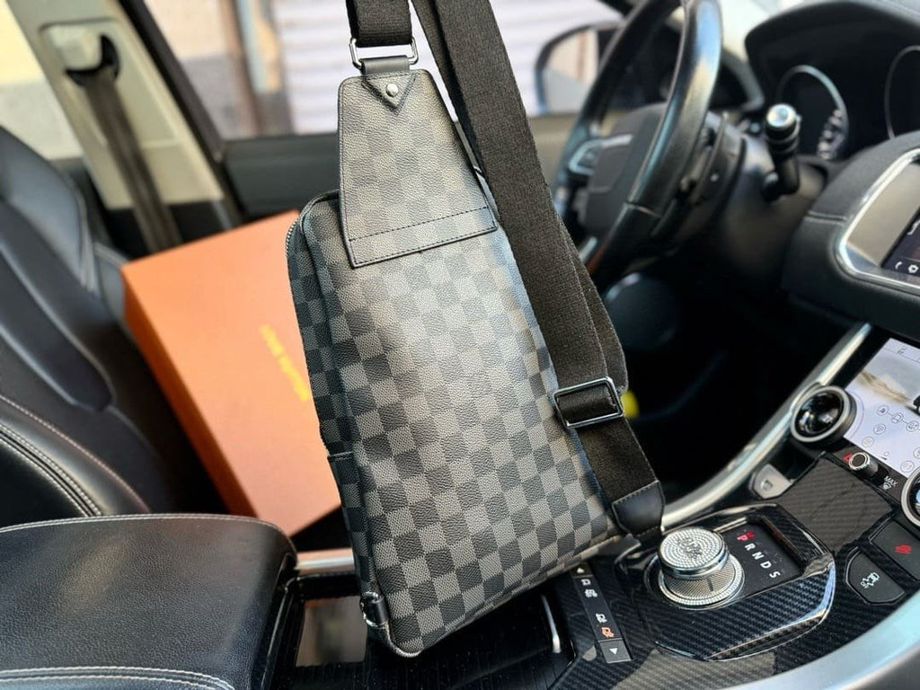 Louis Vuitton Avenue Slingbag N41719