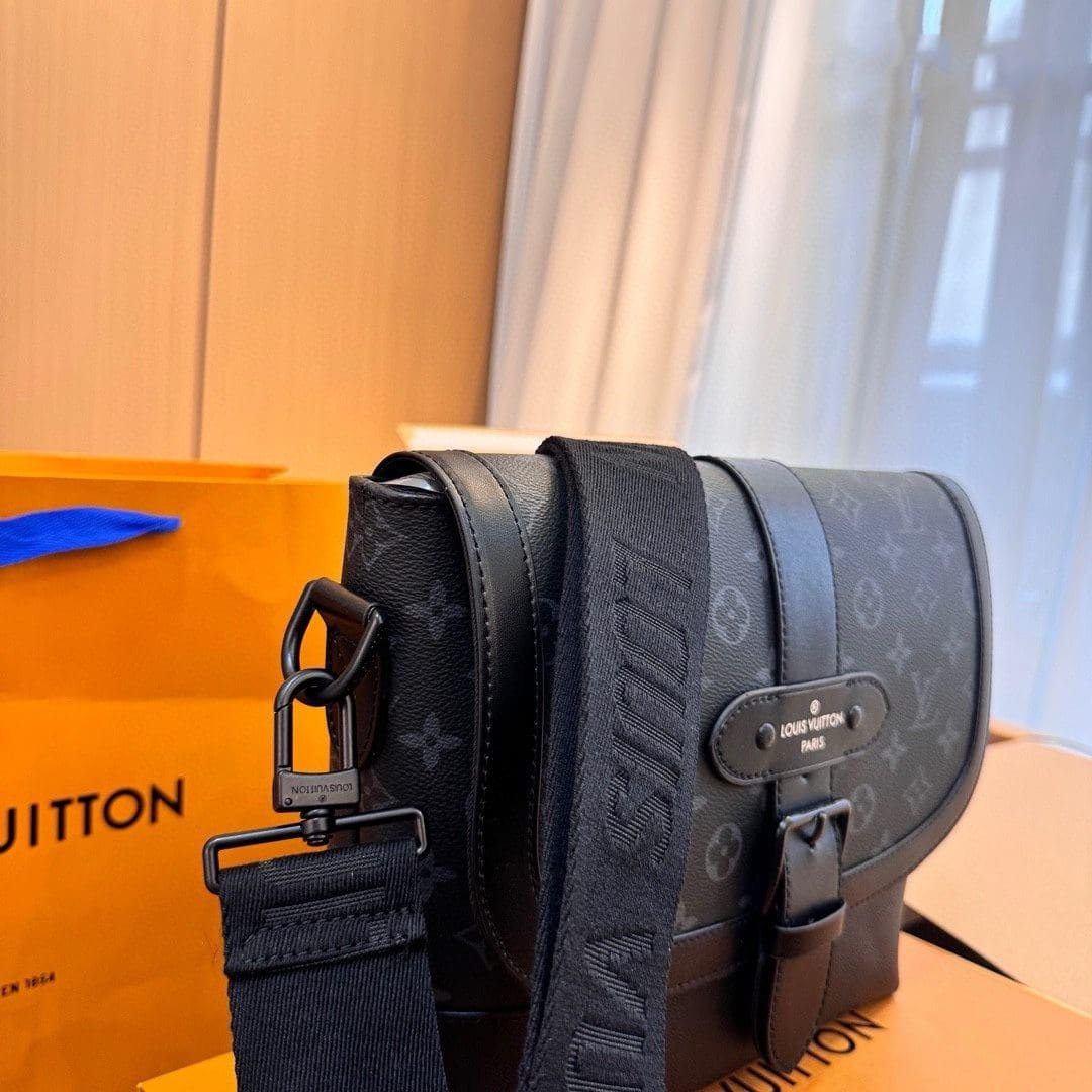 Louis Vuitton M45911 Saumur Messenger Bag