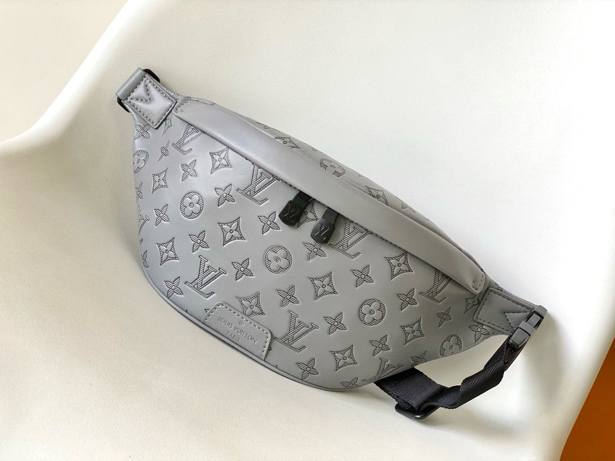 Louis Vuitton M46108 Discovery Bumbag