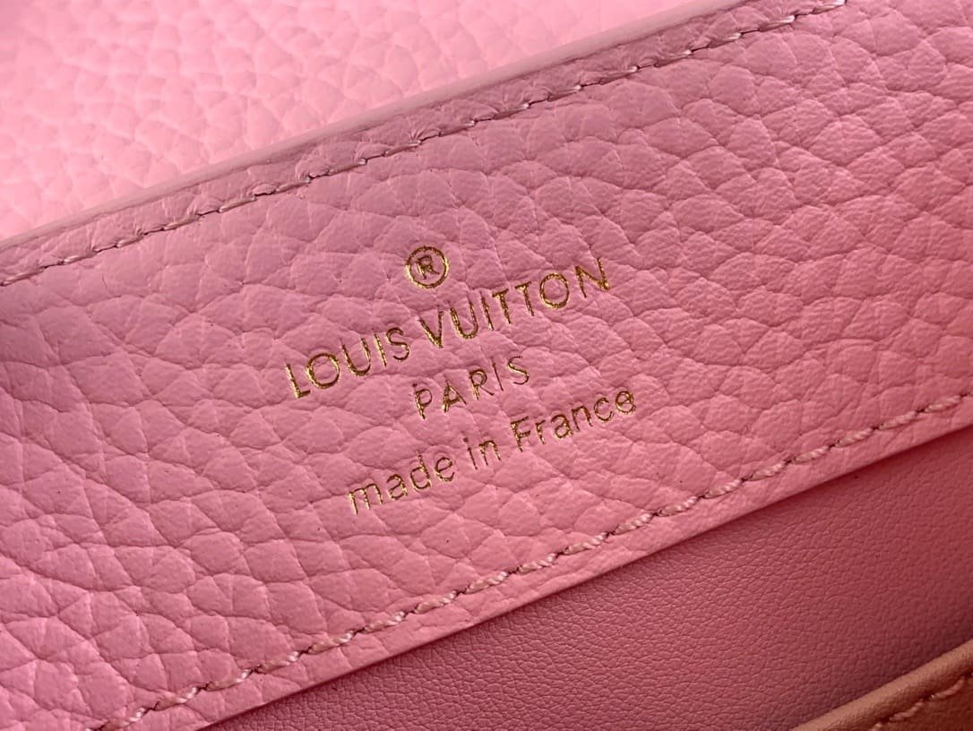 Louis Vuitton M24989 Capucines Mini